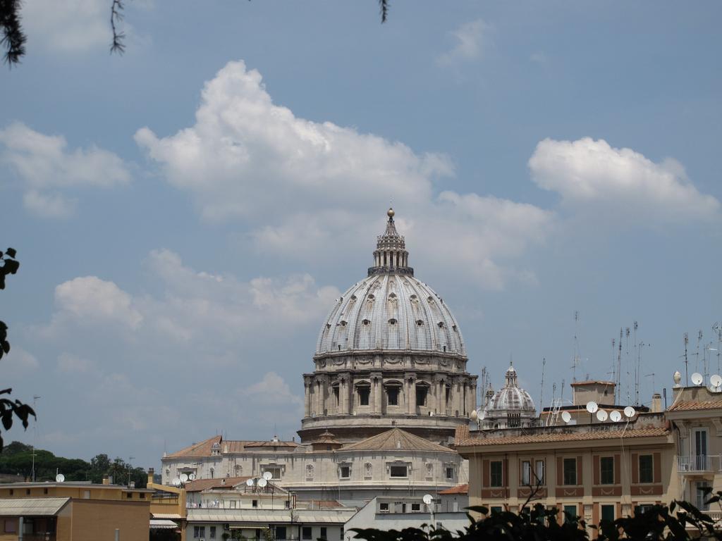 Ferrari Al Vaticano Rome Exterior photo